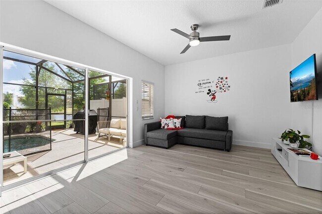 Building Photo - 3045 Yellow Lantana Ln