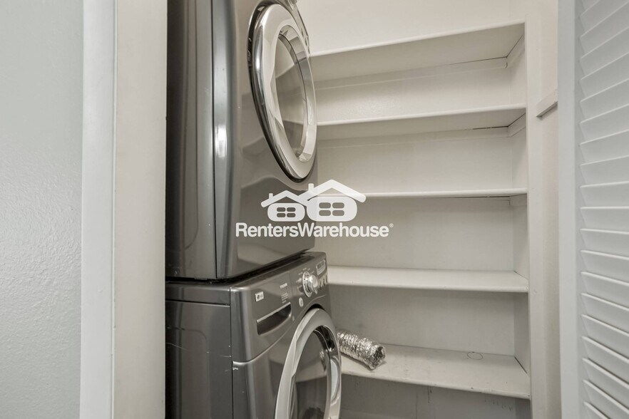 Building Photo - 12160 Huron St