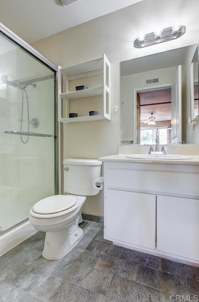 Shared bathroom - 3607 W Park Balboa Ave