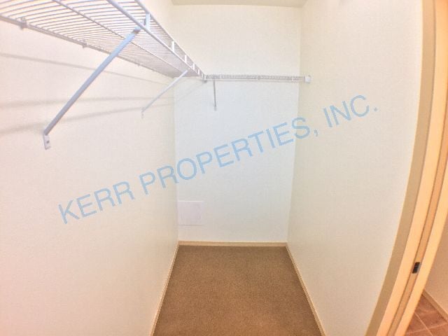 Building Photo - FREE RENT! Charming 3-Bed Home with 1.5 Ba...