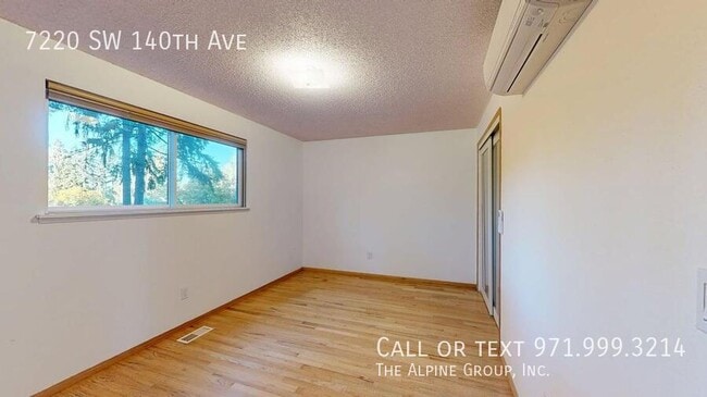Building Photo - 7220 SW 140th Ave