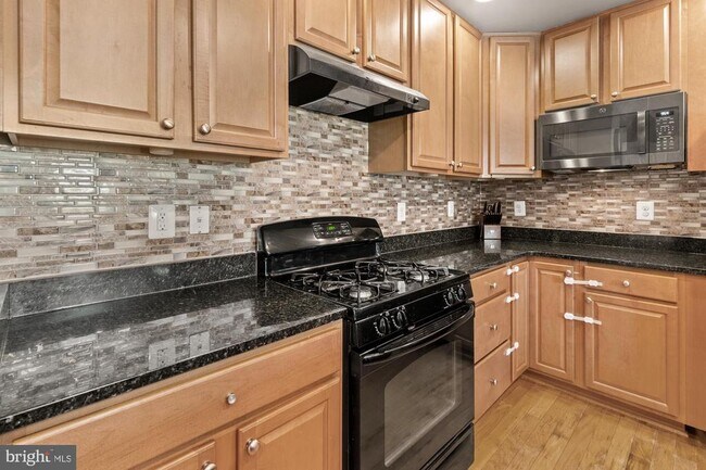 Building Photo - 3565 Holborn Pl