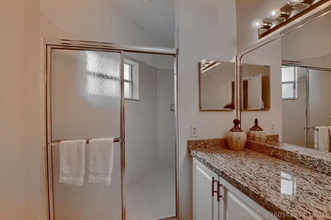 Building Photo - 6563 Via Regina