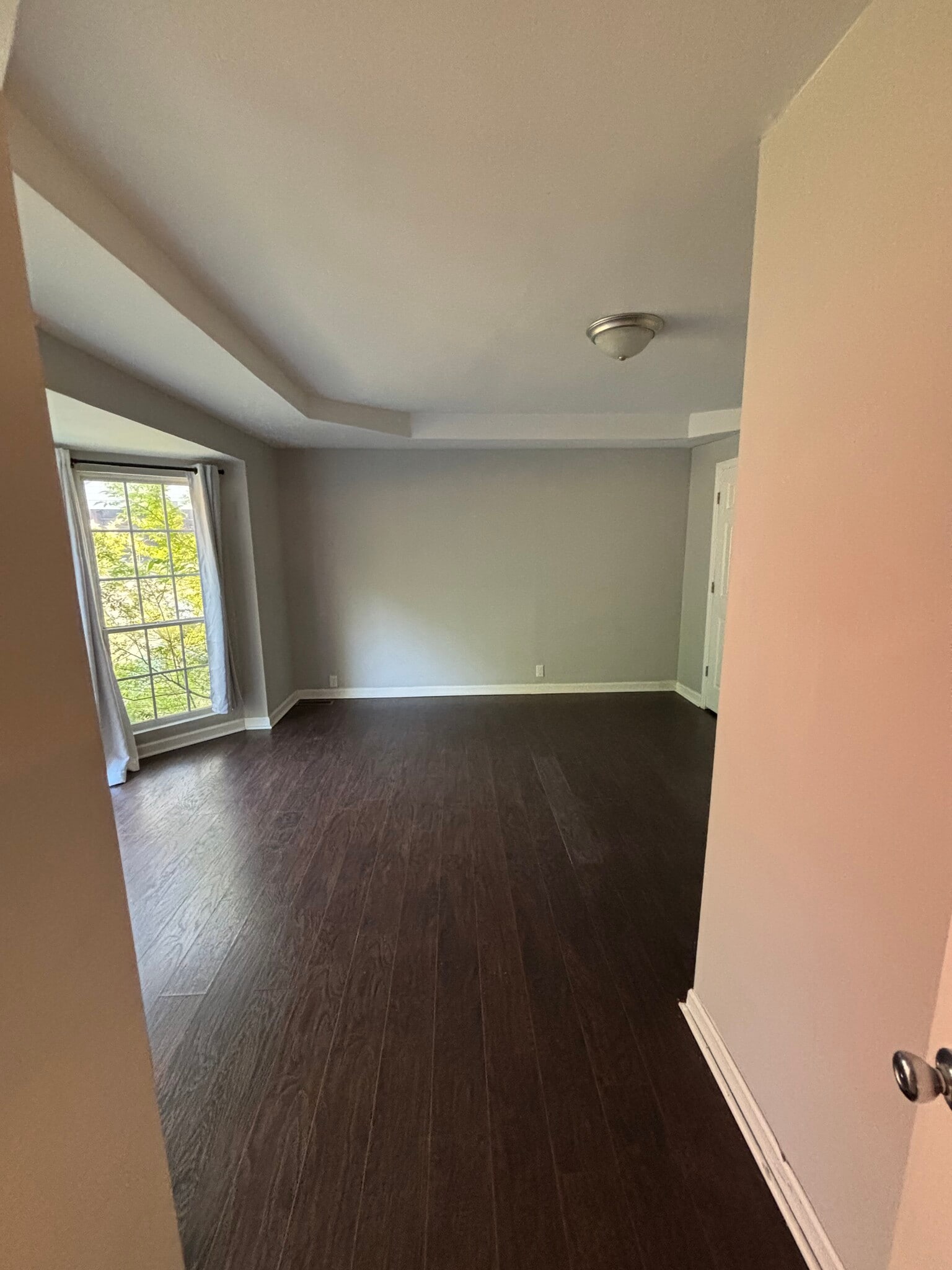 Building Photo - 627 Rowan Dr