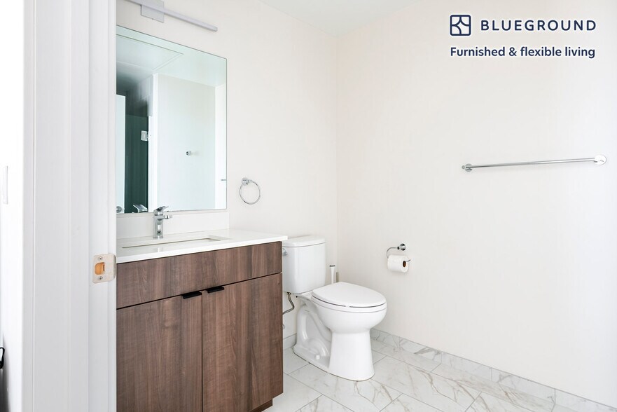 Building Photo - 50 Salt St