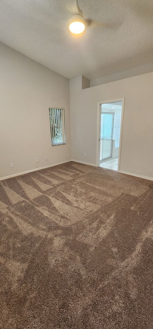 Building Photo - Single Family Home