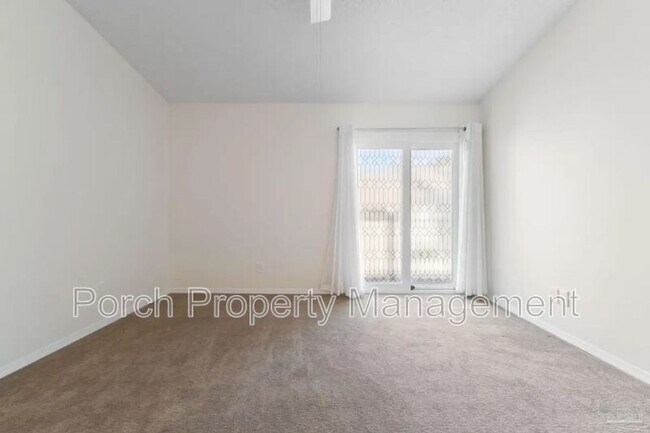 Building Photo - 7171 N 9th Ave