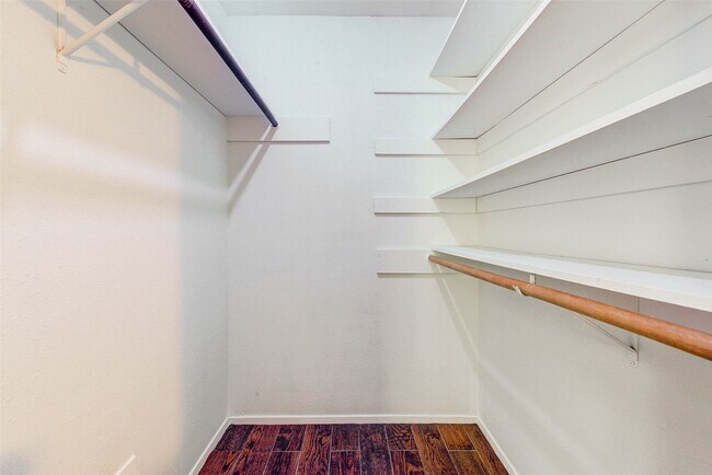 Building Photo - 13610 Tara Oak Dr