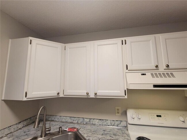 Building Photo - 13316 Zenith Ln