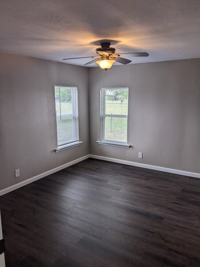 Building Photo - 18604 Jerry Joy Rd