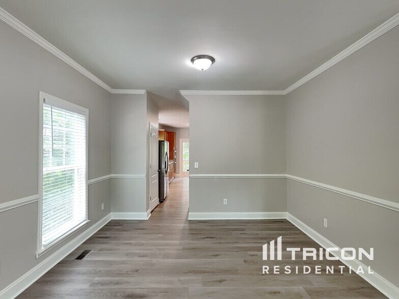 Building Photo - 20 Argent Ct