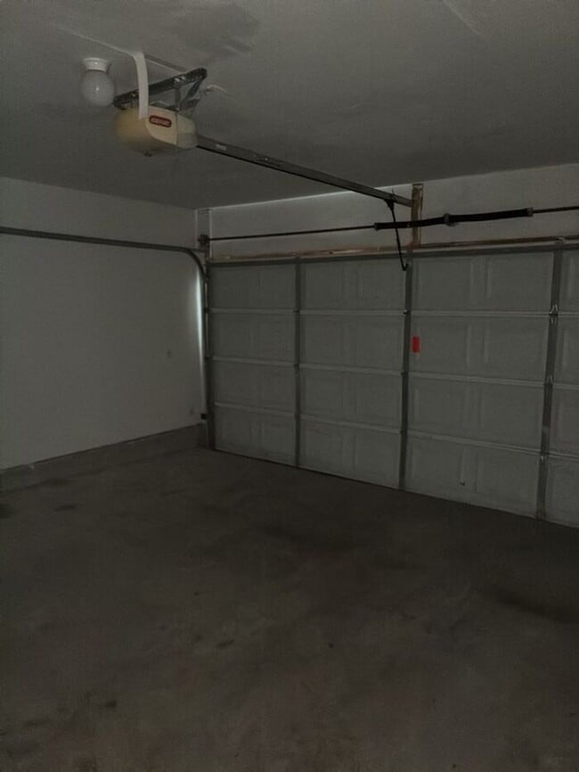 Building Photo - Charming 3BR 2BA w/ Attached Garage • Covered Patio in Pflugerville