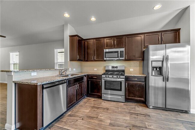 Building Photo - 200 Sandhill Piper St