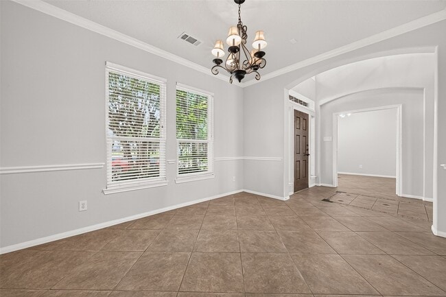 Building Photo - 1415 Kennewick Ct