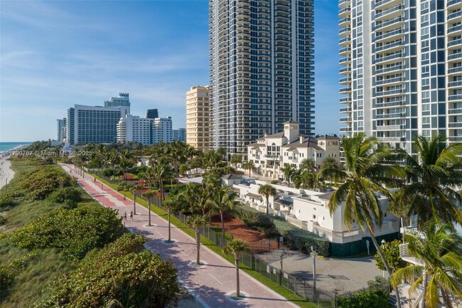 Building Photo - 4779 Collins Ave