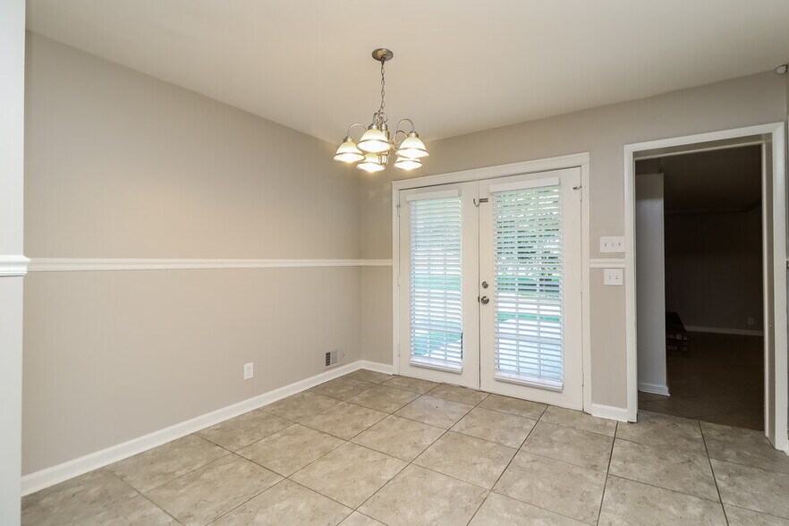 Building Photo - 1412 Idlewood Rd