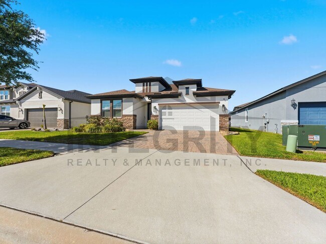 Building Photo - 34266 Radley Wy