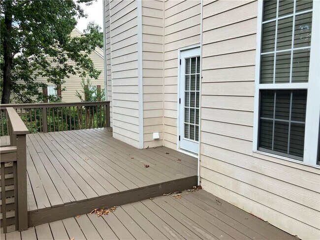 Building Photo - 420 Sable Ct