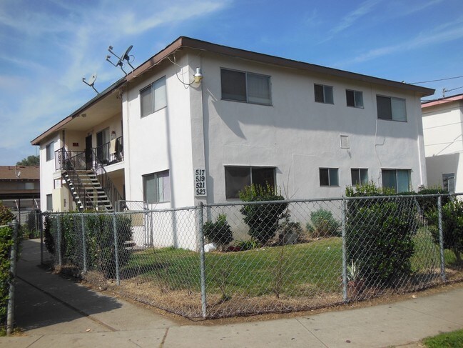 Primary Photo - 517-523 Aster St