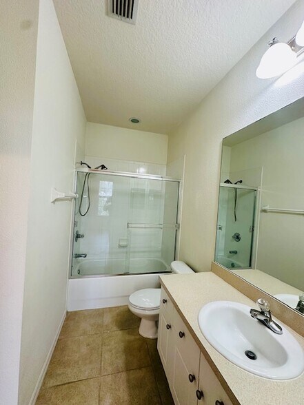 Building Photo - 11434 Jasper Kay Ter