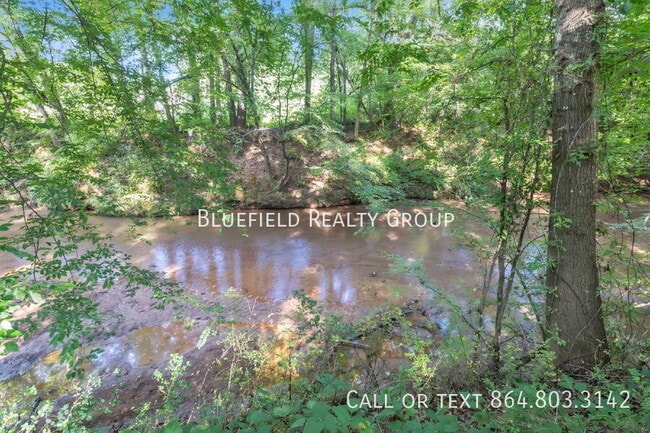 Building Photo - 141 Quail Haven Dr