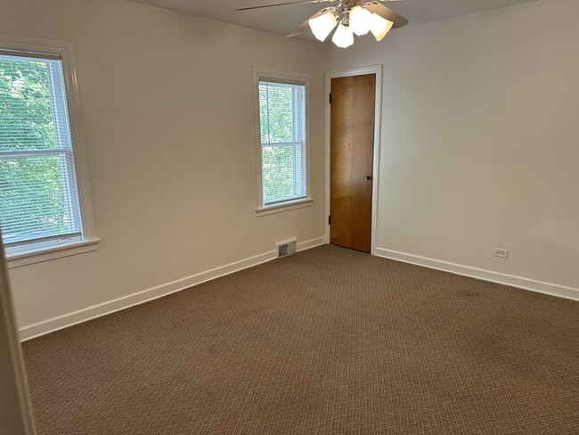 Building Photo - 8415 Archer Ave