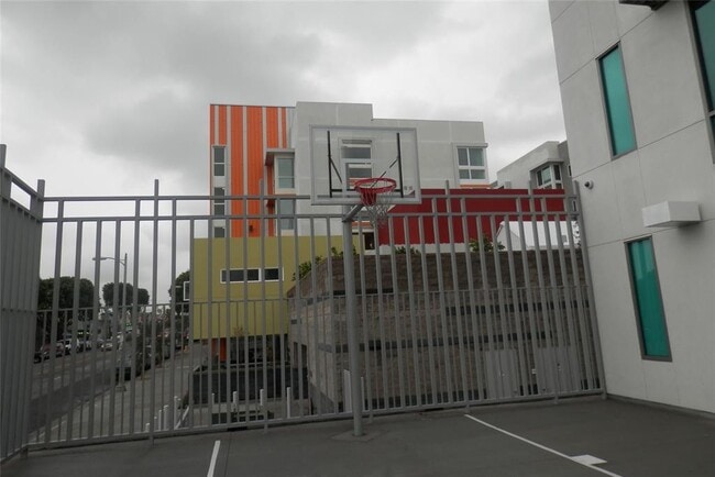 Building Photo - 3555 Whittier Blvd