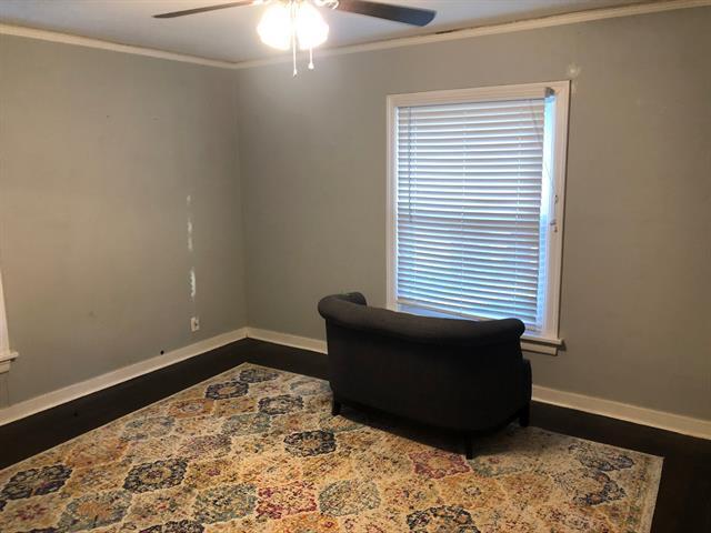 Building Photo - 4332 Calmont Ave