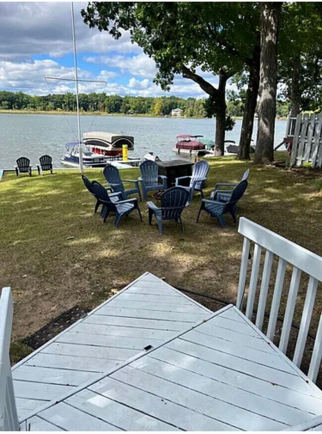 Building Photo - 8862 Bellemere Ct