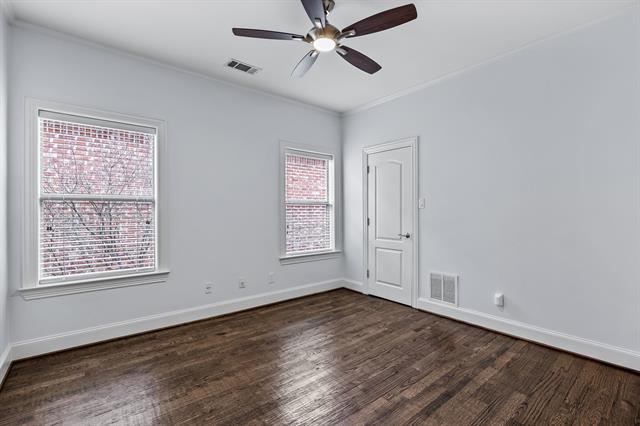 Building Photo - 4318 University Blvd