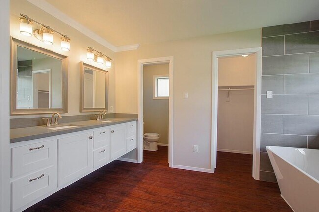 Building Photo - 4205 Ember Ln
