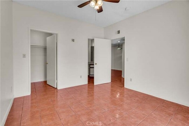 Building Photo - Exceptional 2 Br 2 Ba Condominium in Gated...