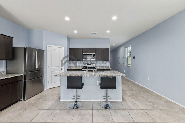 Building Photo - 35349 W San Alvarez Ave