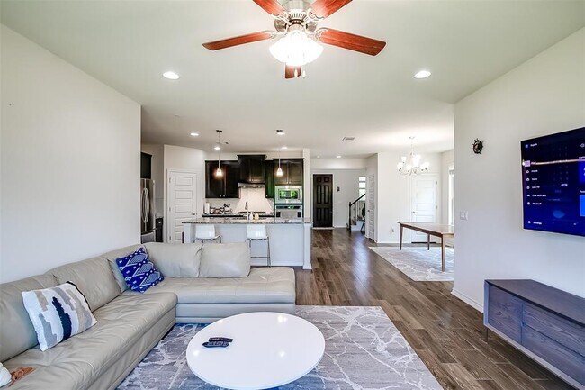 Building Photo - 9202 Spade Cir