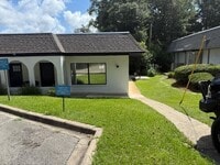 Building Photo - 1706 Riggins Rd