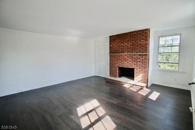 Building Photo - 22 Rockland Terrace