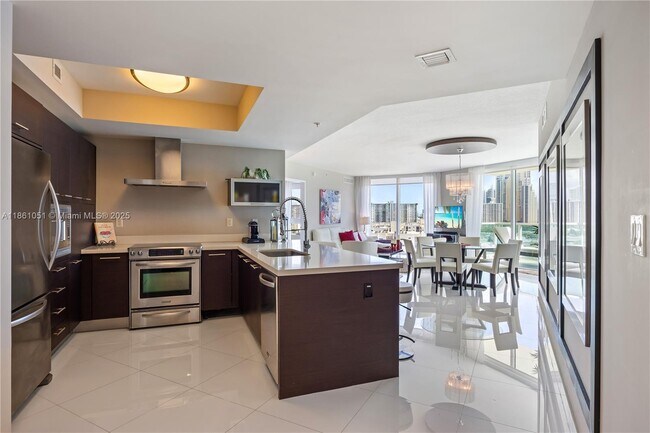 Building Photo - 250 Sunny Isles Blvd