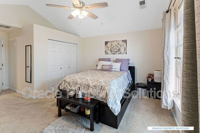 Building Photo - 6223 Wild Swan Way