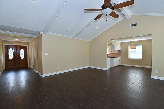 Primary Photo - 2410 Del Norte St