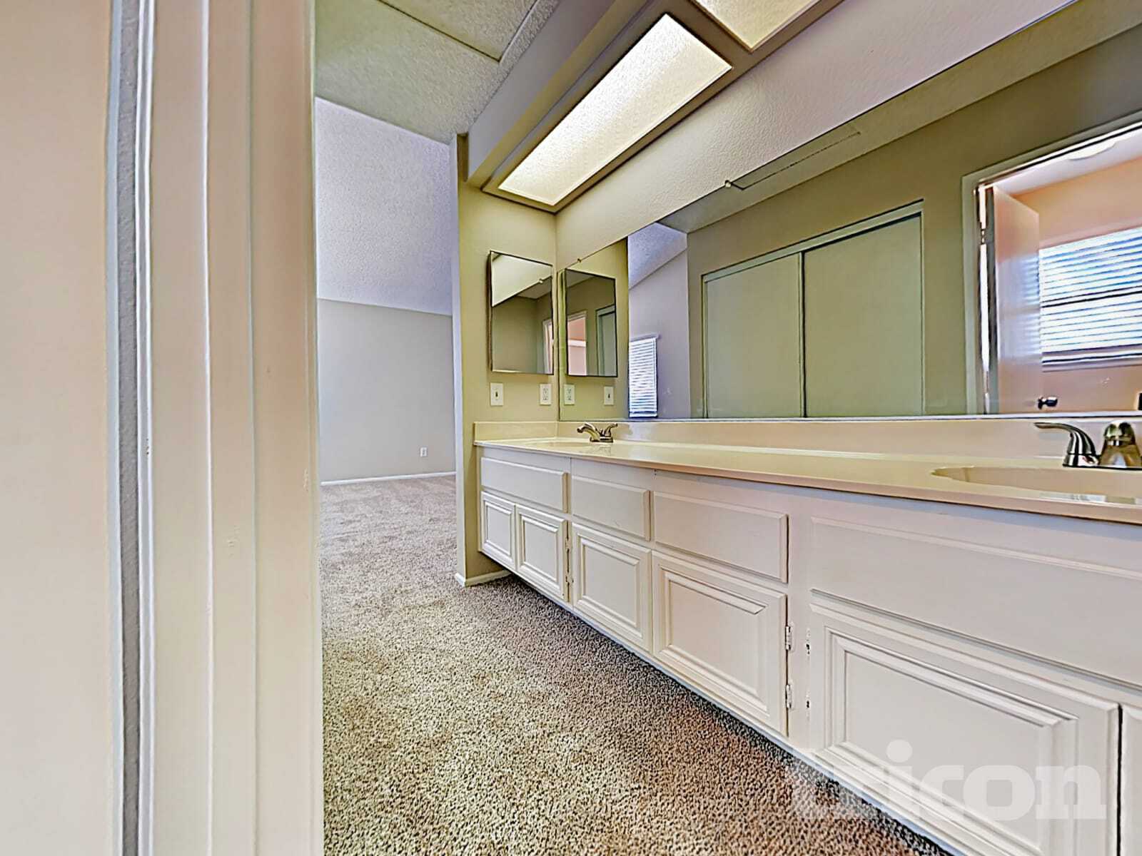 Building Photo - 15473 Casa Grande St
