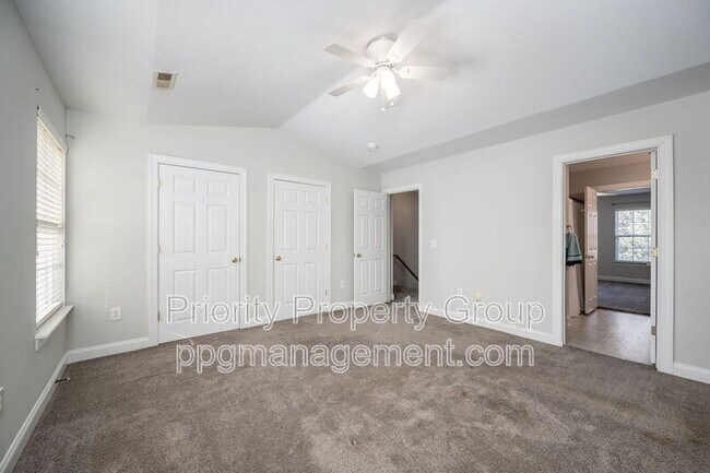Building Photo - 2104 Sardony Ln