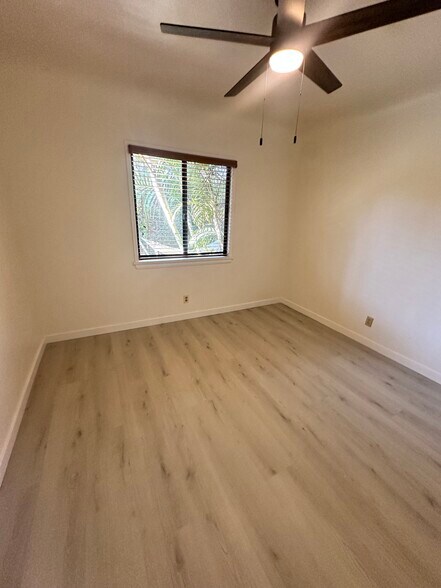 Building Photo - 2538 1/2 Military Ave