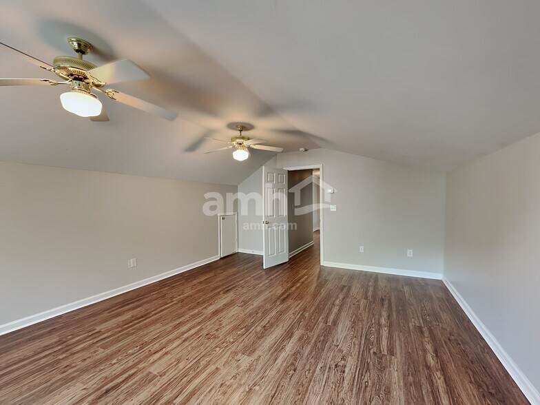 Building Photo - 103 Fair Isle Ct