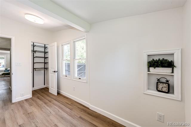 Building Photo - 2832 S Acoma St