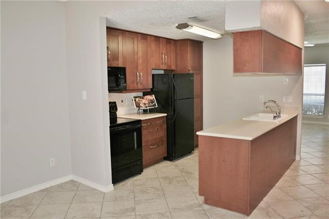 Building Photo - 212 Samuel Blvd