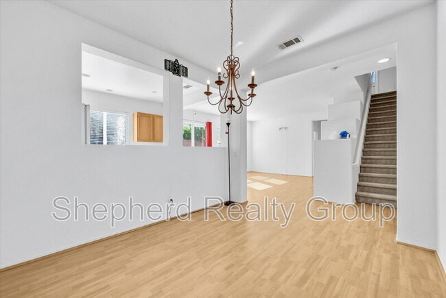 Building Photo - 13332 Mimosa Ln