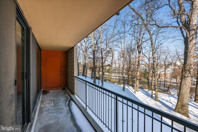 Building Photo - 4 S Van Dorn St