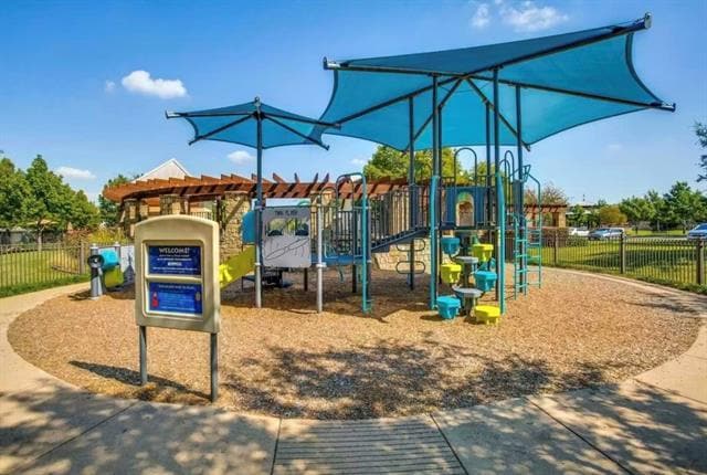 Building Photo - 1570 Bonham Pkwy