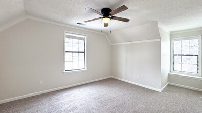 Building Photo - 6641 Blue Spruce Dr