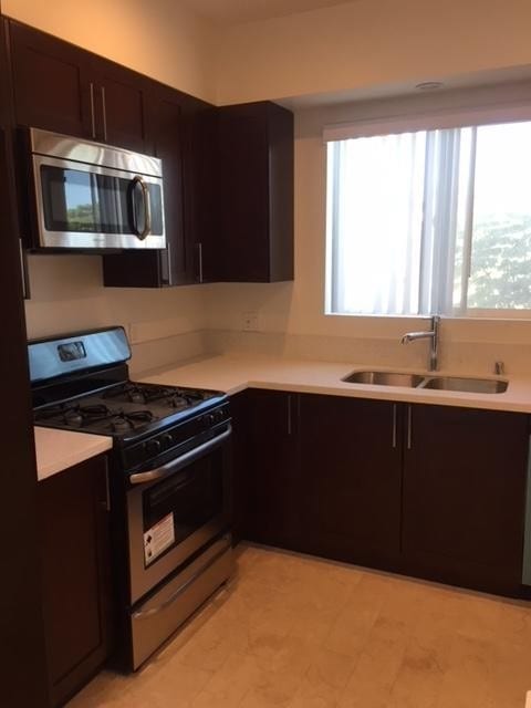 Building Photo - 14724 Erwin St